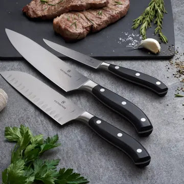 Grand Maître Santoku Knife, 17cm, Fluted Edge