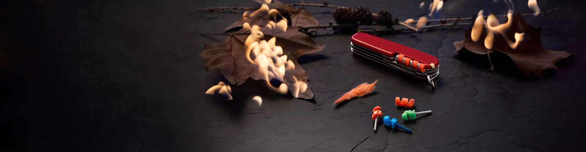 Pocket Knives with Fire Starters