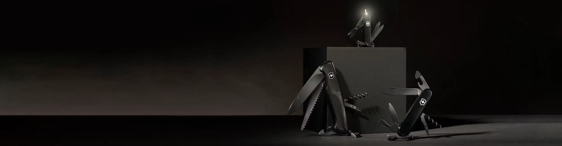 Black Pocket Knives