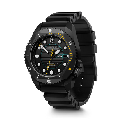 Dive Pro Automatic Mens watch front view quarter view